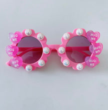 Load image into Gallery viewer, Hug Me in Pink- Cami Flower Sunnies