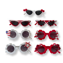 Load image into Gallery viewer, Love the USA- Cami Flower Sunnies
